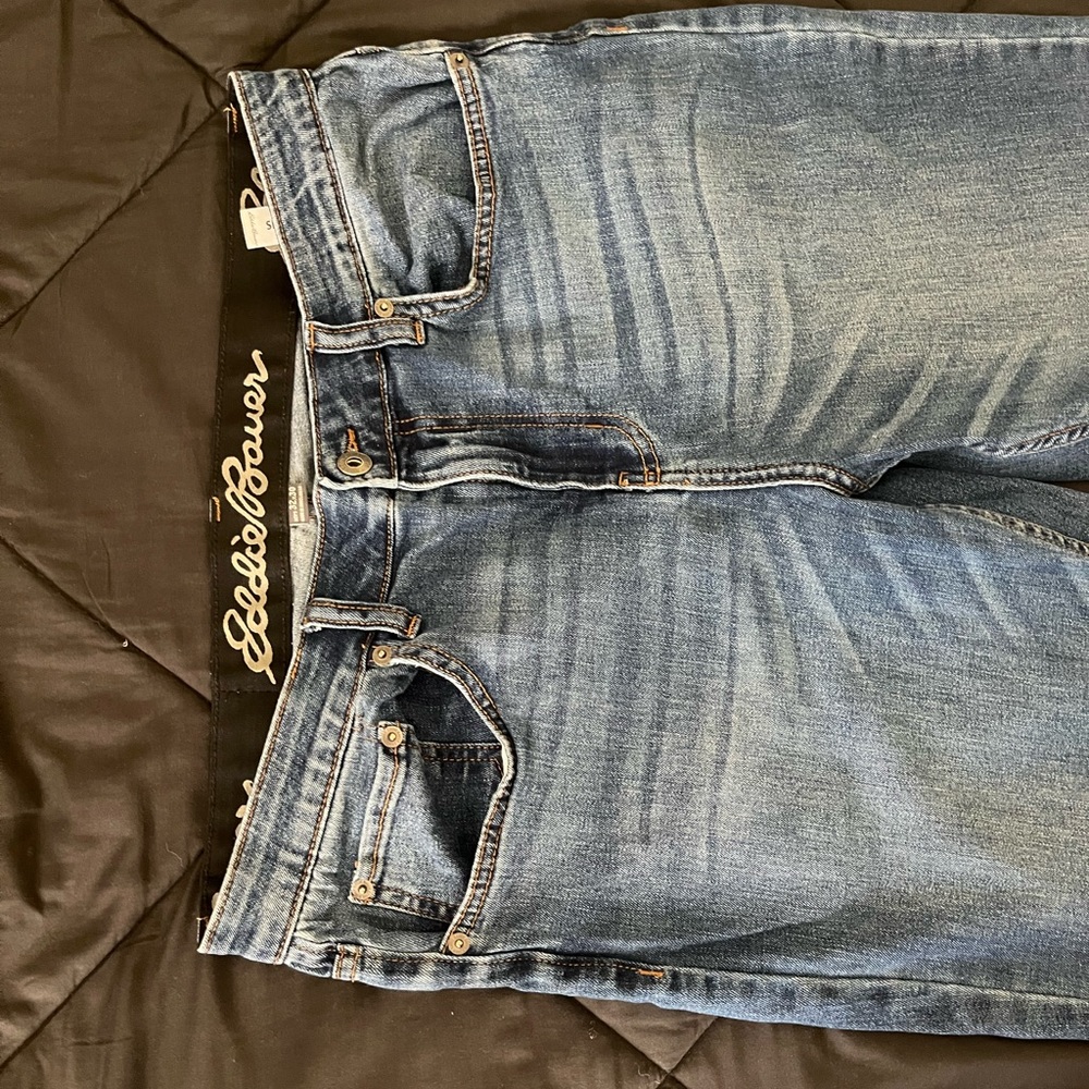 Classic Fit Eddie Bouer Jeans